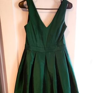 Shiny Green Party Dress (Jessica Simpson - 6)